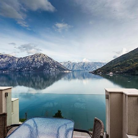 Keystone Apartments ดอนิมอรินิ ภายนอก รูปภาพ