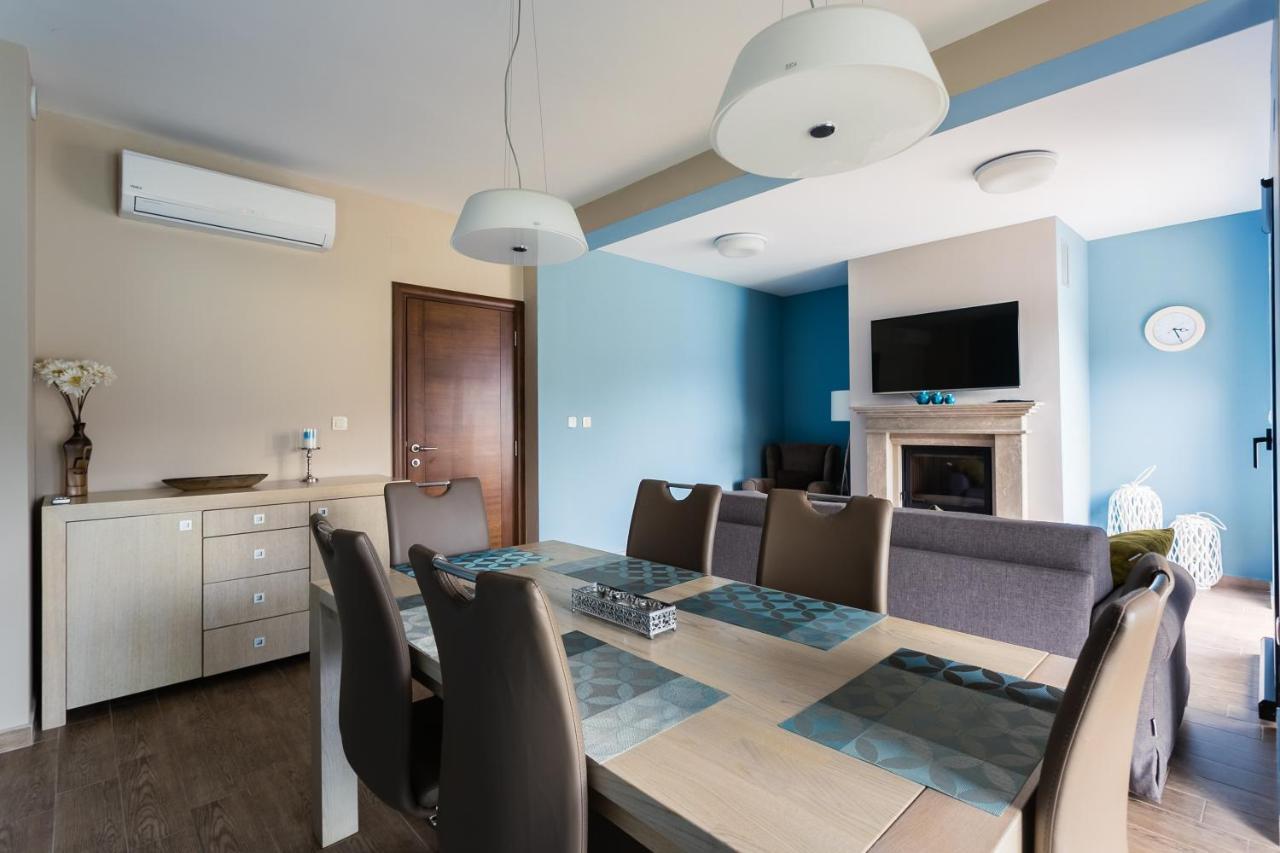 Keystone Apartments ดอนิมอรินิ ภายนอก รูปภาพ