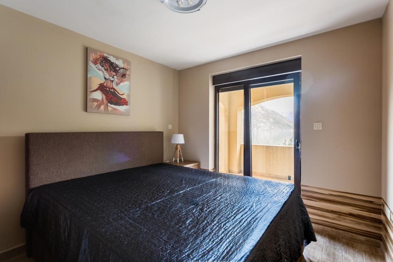 Keystone Apartments ดอนิมอรินิ ภายนอก รูปภาพ