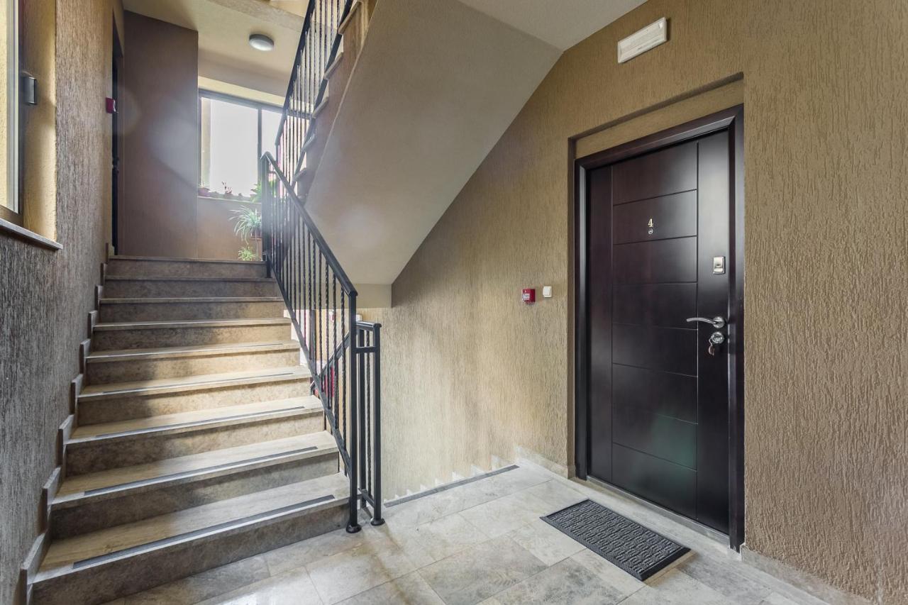 Keystone Apartments ดอนิมอรินิ ภายนอก รูปภาพ
