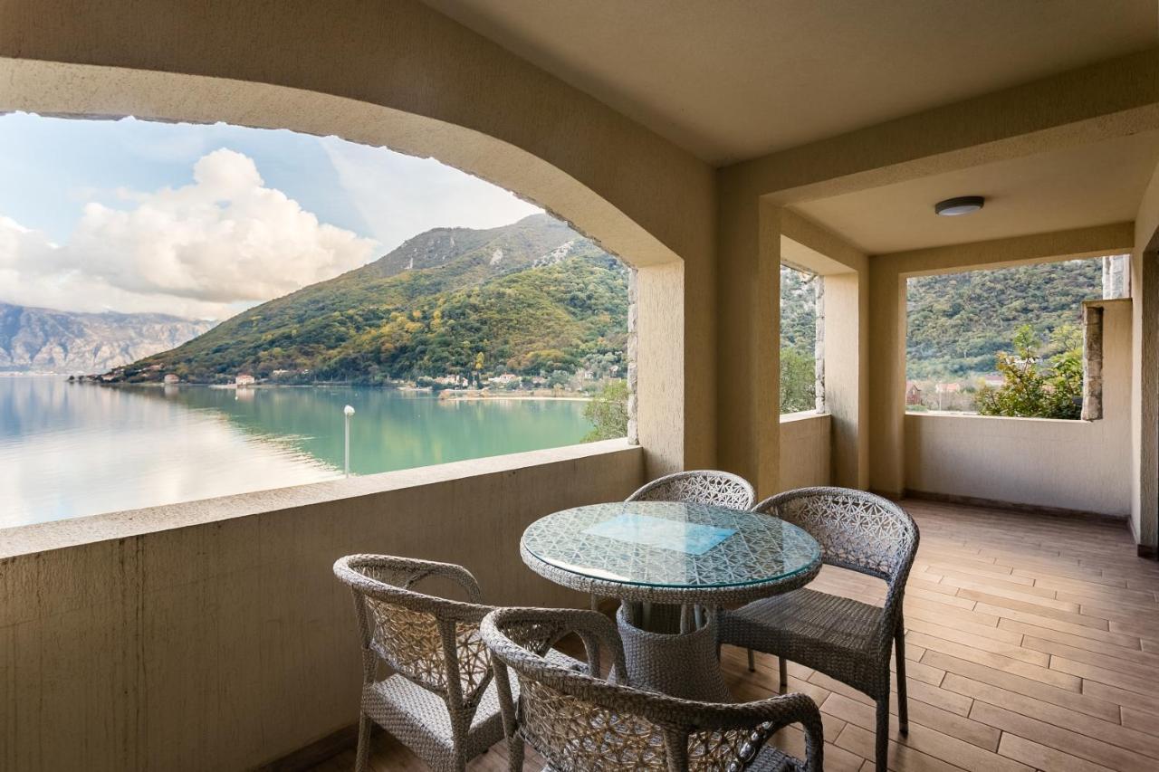 Keystone Apartments ดอนิมอรินิ ภายนอก รูปภาพ